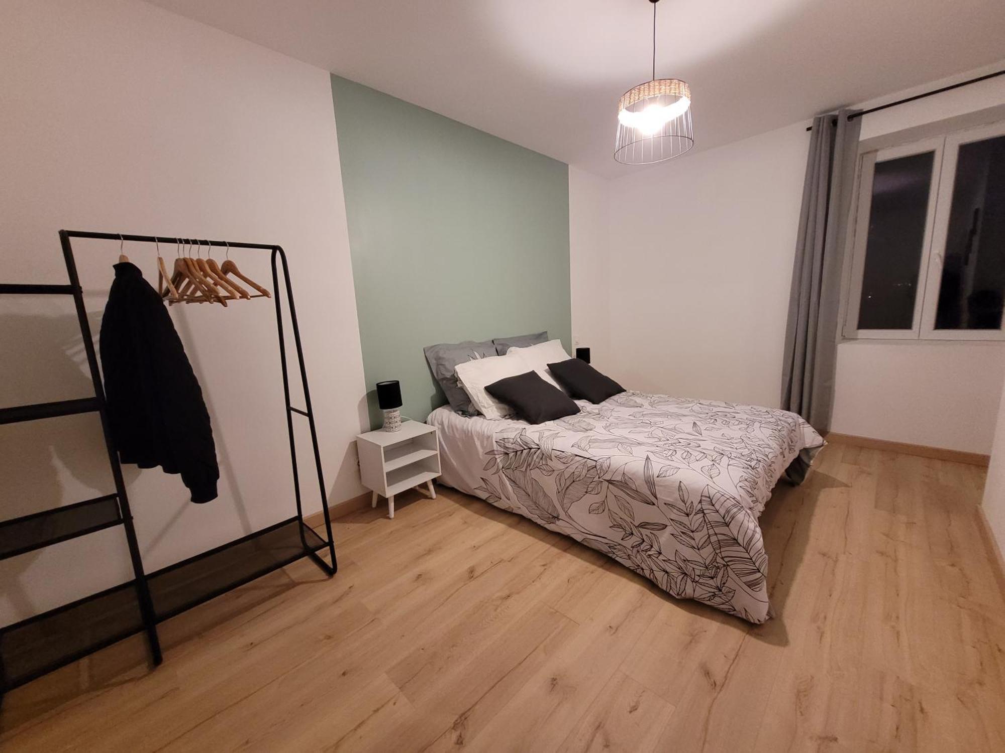 T2 Spacieux Centre-Ville Feurs Екстериор снимка